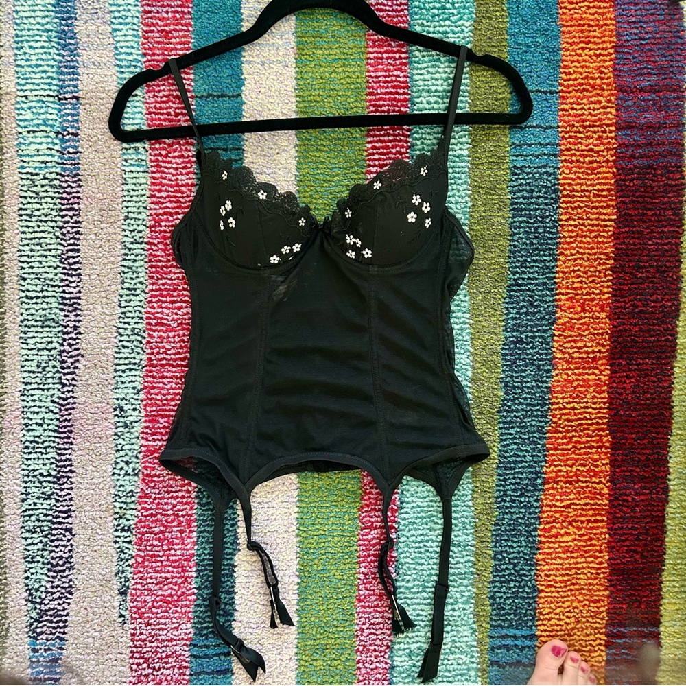 Intimissmi Vintage Black Lace Bustier with Floral Detail